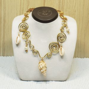 𖤓 Collar conchas