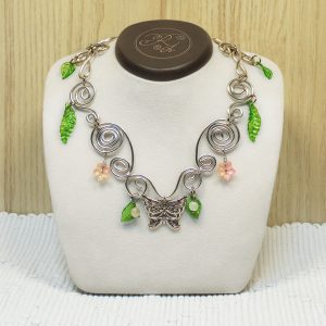 ❀ Collar mariposa